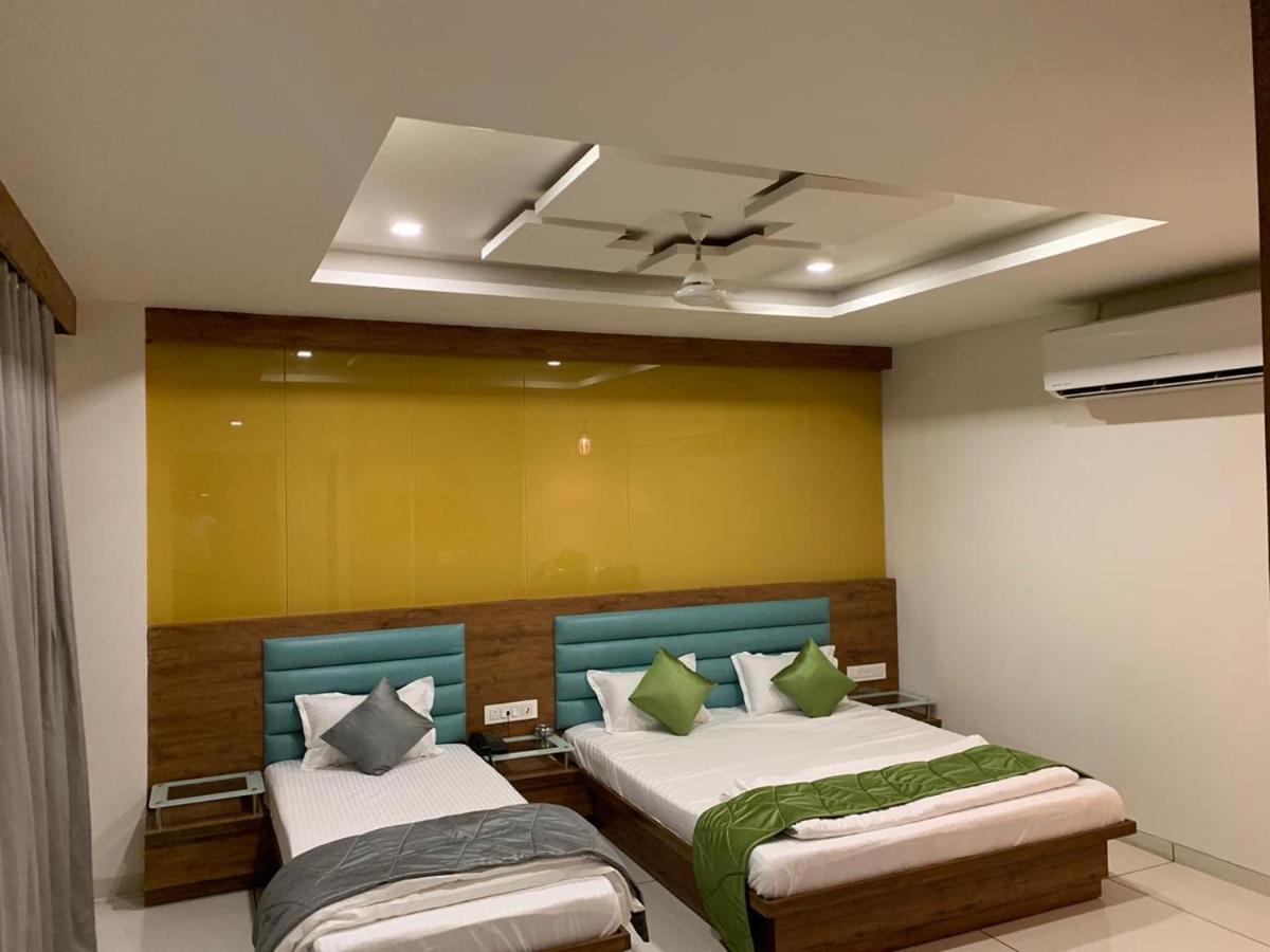 Hotel Satkar Chhatral Exterior photo