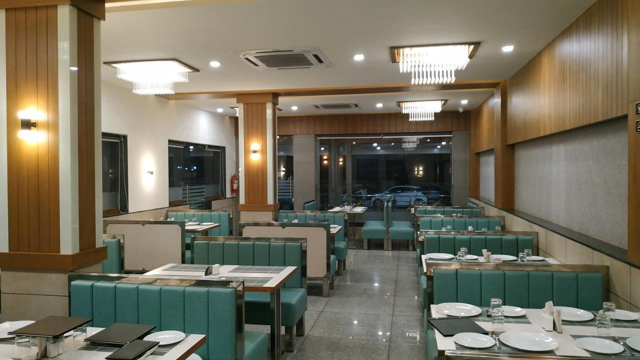 Hotel Satkar Chhatral Exterior photo